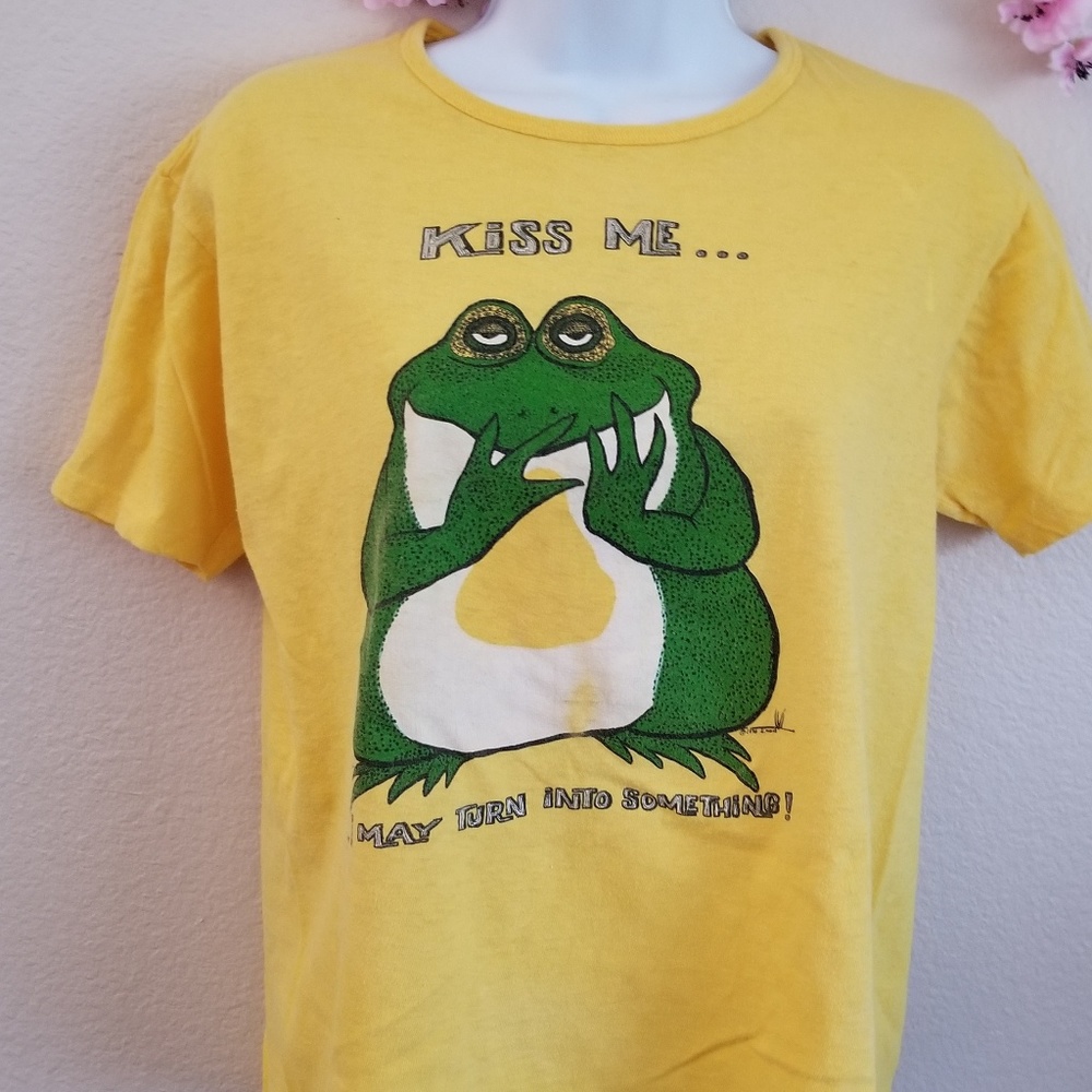 Vintage Lady T graphic frog yellow shirt large - Picture 8 of 9